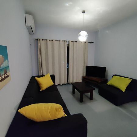 Ashiana Oceanside Apartment Flic-en-Flacq Exterior foto